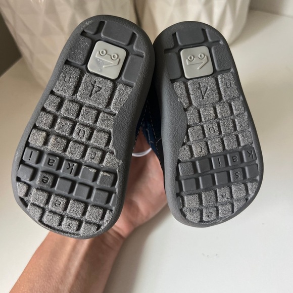 See Kai Run Basics Toddler Boys' Ashton Size 4c toddler - Picture 4 of 4